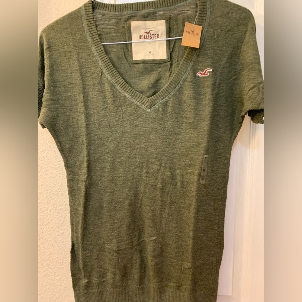 Vintage Y2K Hollister Dark Green V-Neck Short Sleeve Sweater tee